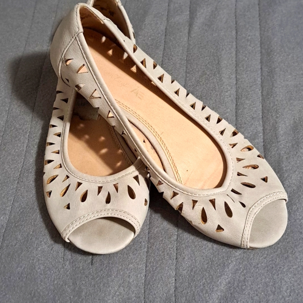 Flat slip on shoes